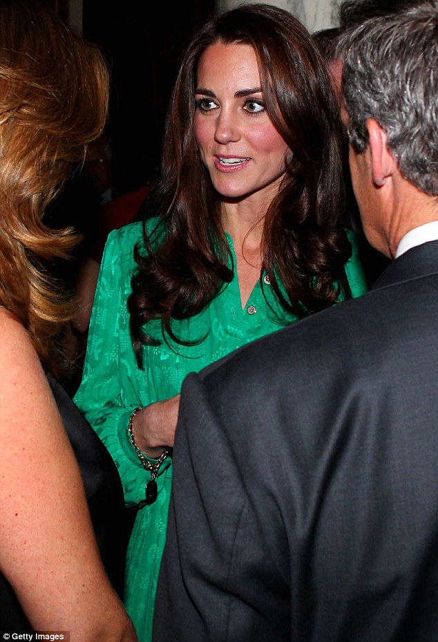 kate in Mulberry