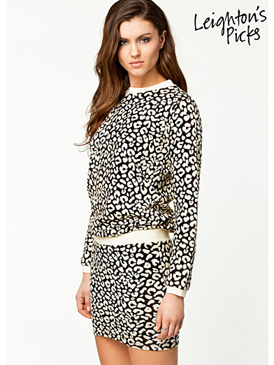  Notion 1.3 Twin Set Sweater Notion 1.3 £31.95 click to visit Nelly