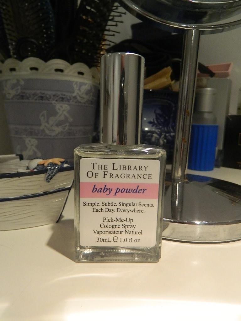 the library of fragrance baby powder