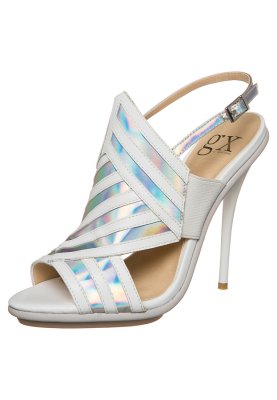 gx by Gwen Stefani ABBOT - Sandals - white/indescent £110 click to visit Zalando