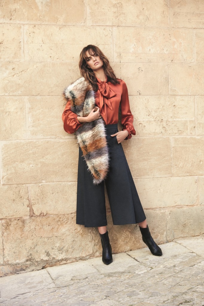 F&F Blouse -ú16 Stole -ú25 Culotte -ú18 Boot -ú25