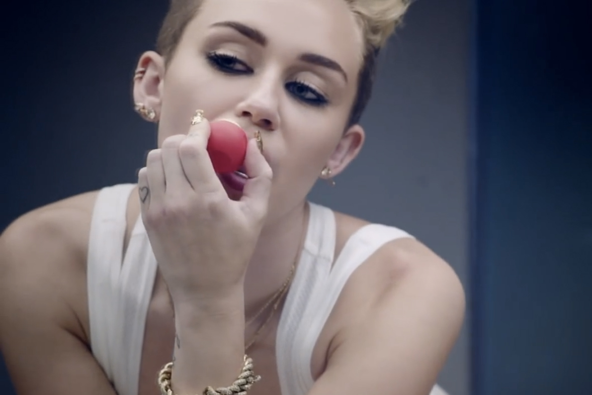 miley-cyrus-eos-2.0