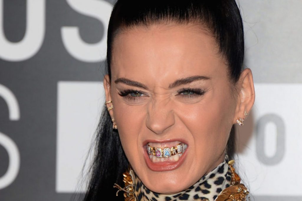 The Top Five Celebrities Who Wear Gold Grillz – Fashionmommy's Blog ...